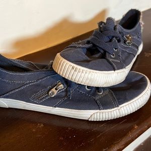 Women’s blue size 11 blowfish slip on shoes